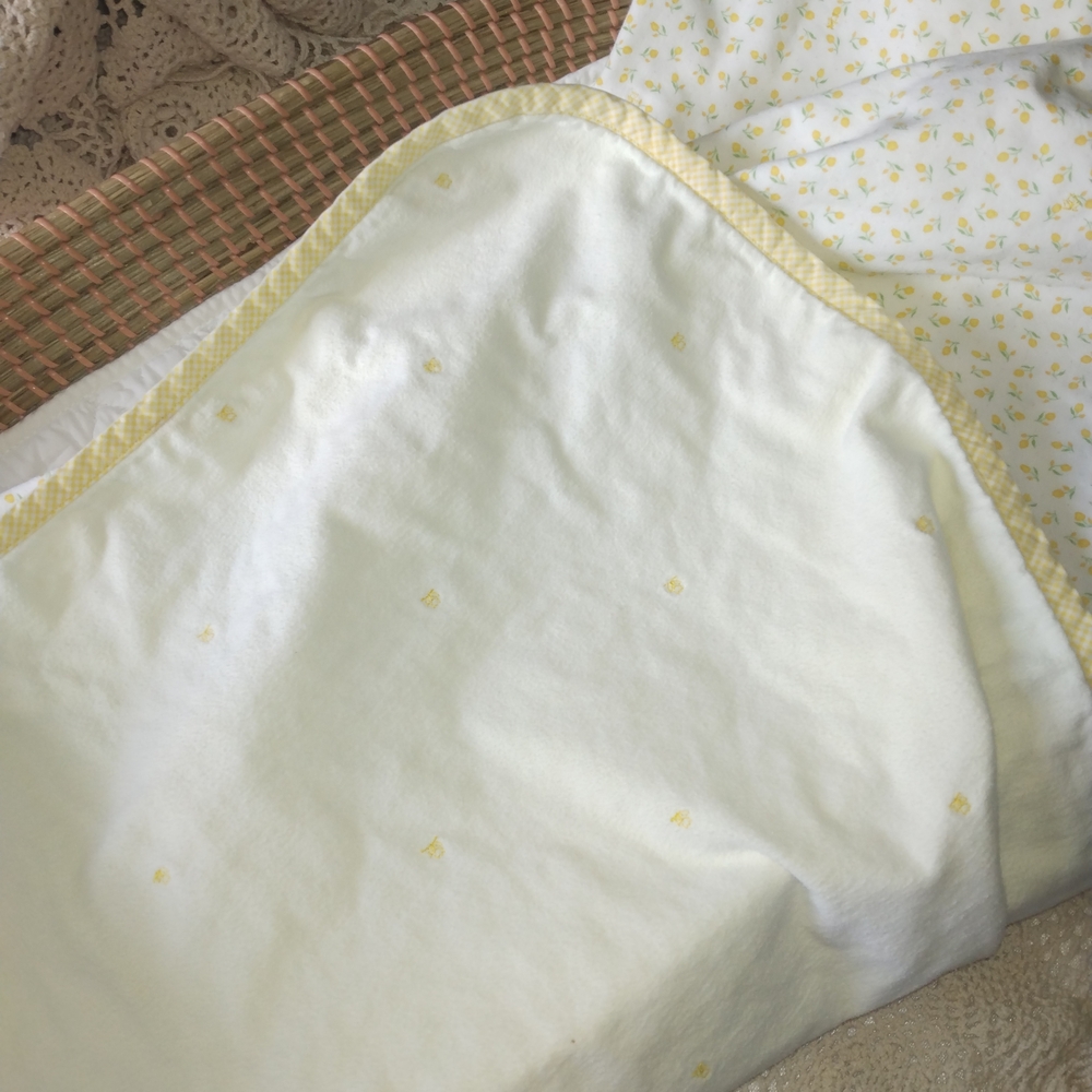 Vintage Yellow Floral Baby Blanket - Picture 4 of 10